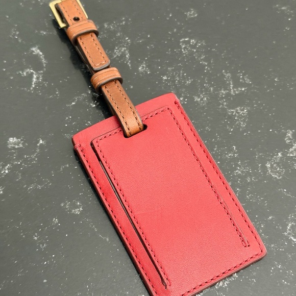 Coach Scarlet Leather Bag Tag - Picture 2 of 3